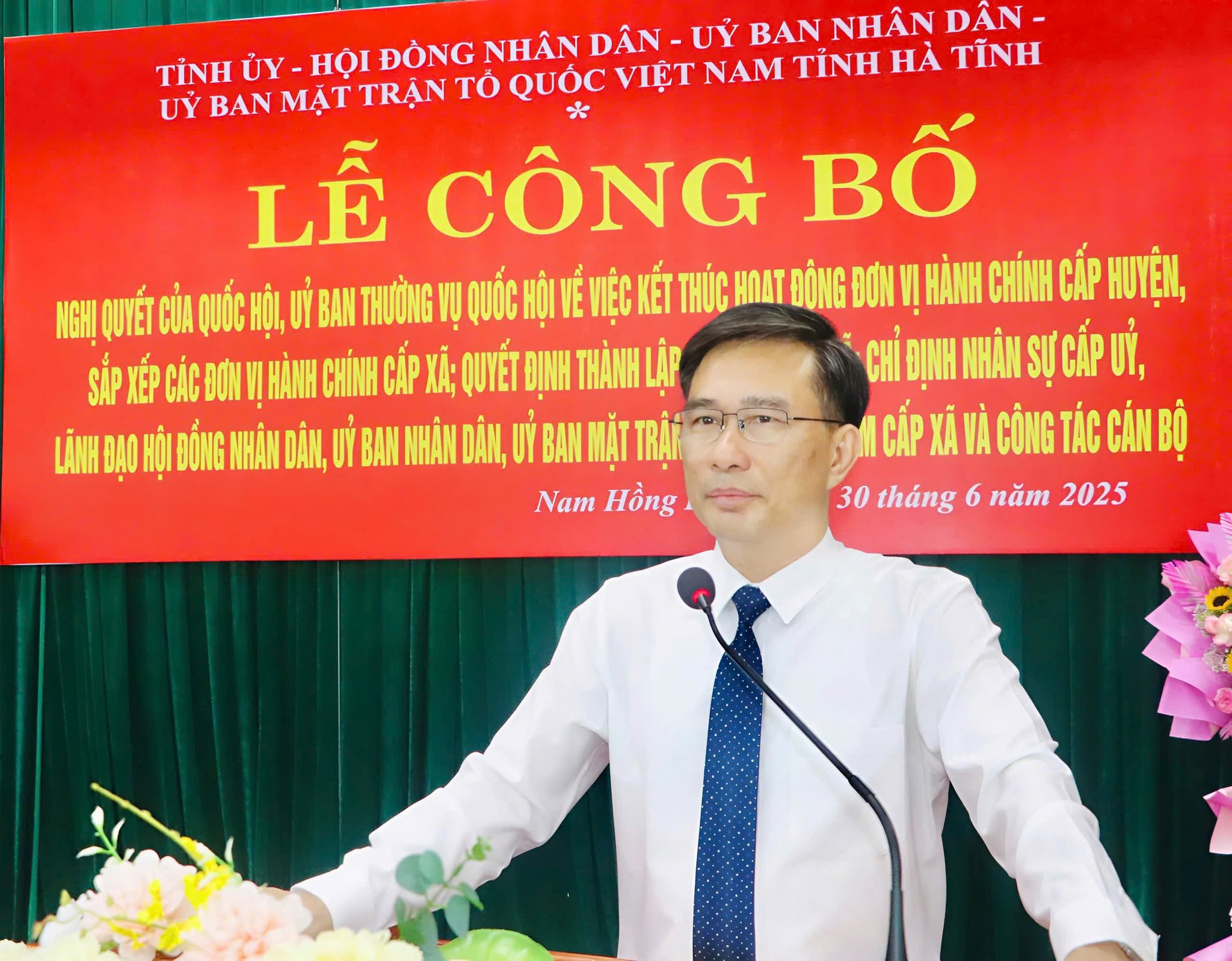 Phường Nam Hồng Lĩnh công bố quyết định nhân sự lãnh đạo địa phương sau sắp xếp chính quyền 2 cấp