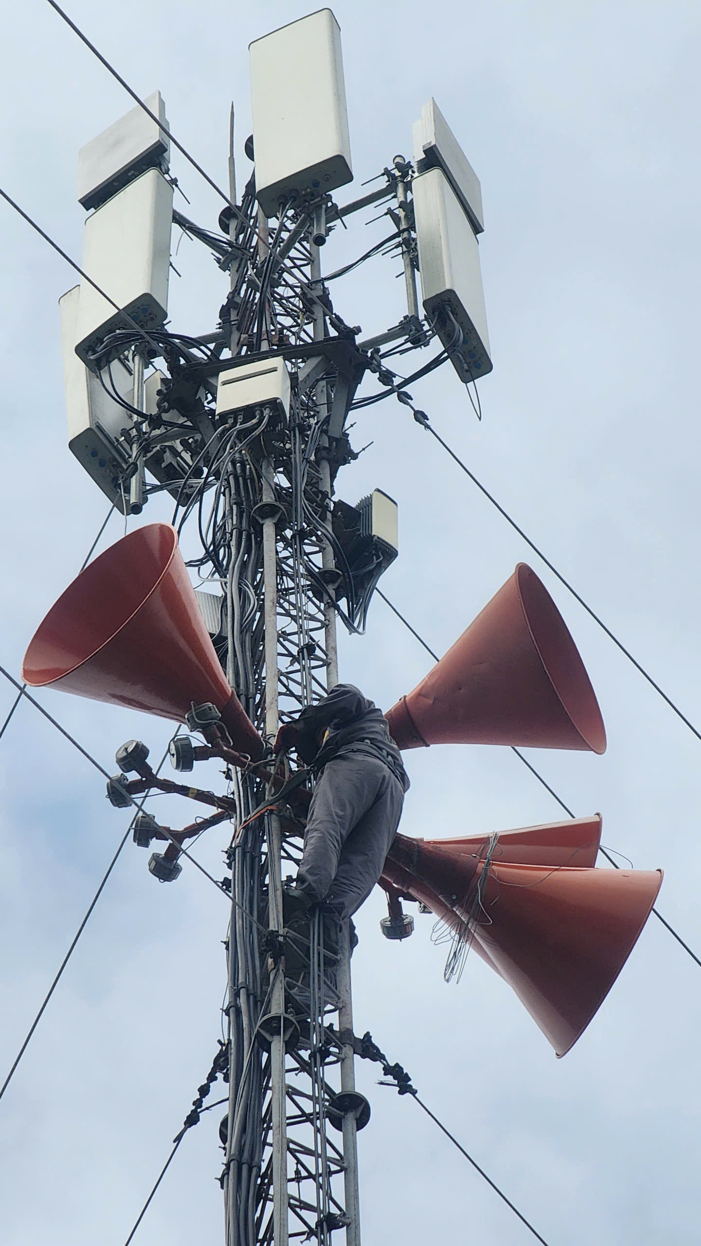 Tập trung khắc phục, sửa chữa hệ thống Đài truyền thanh của phường