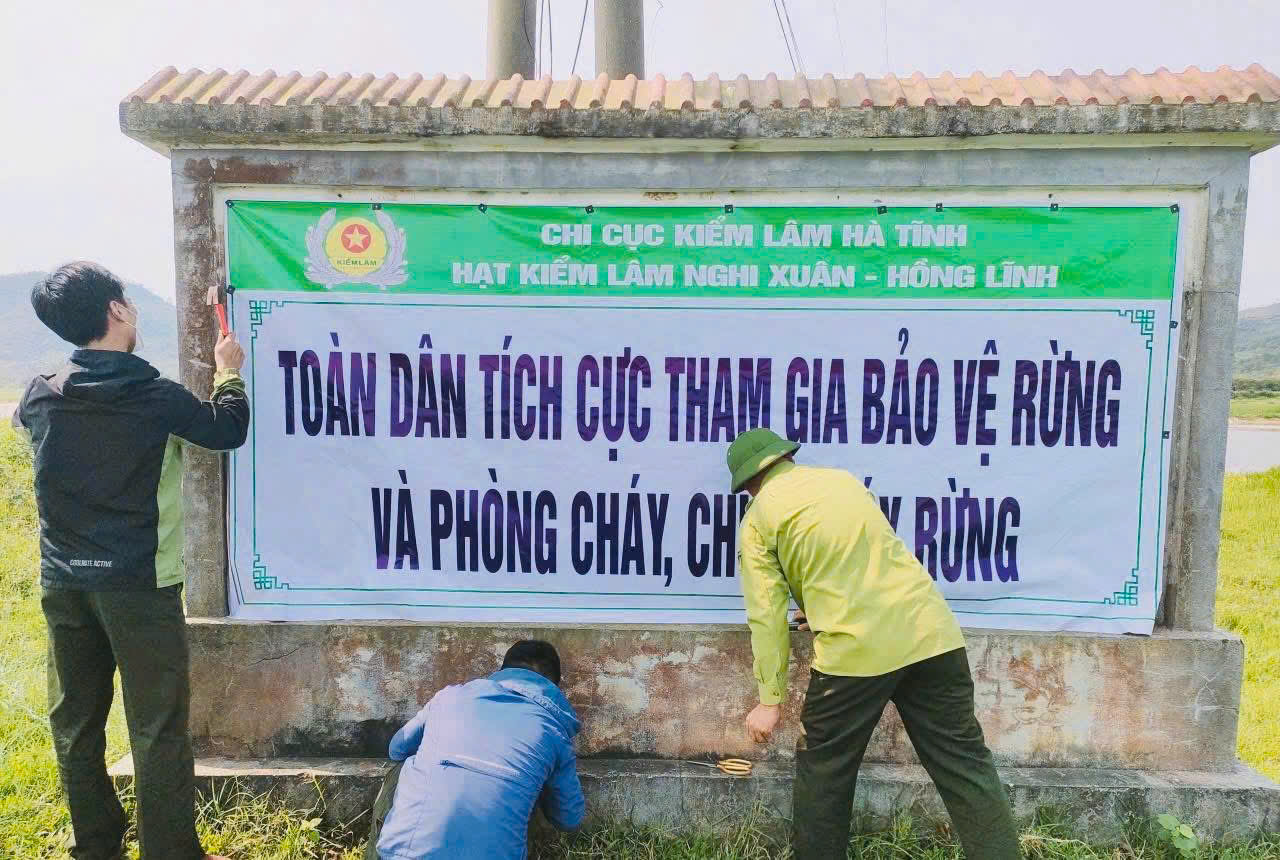 Phường Nam Hồng Lĩnh tăng cường tuyên truyền, ký cam kết phòng cháy, chữa cháy rừng trong cao điểm nắng nóng