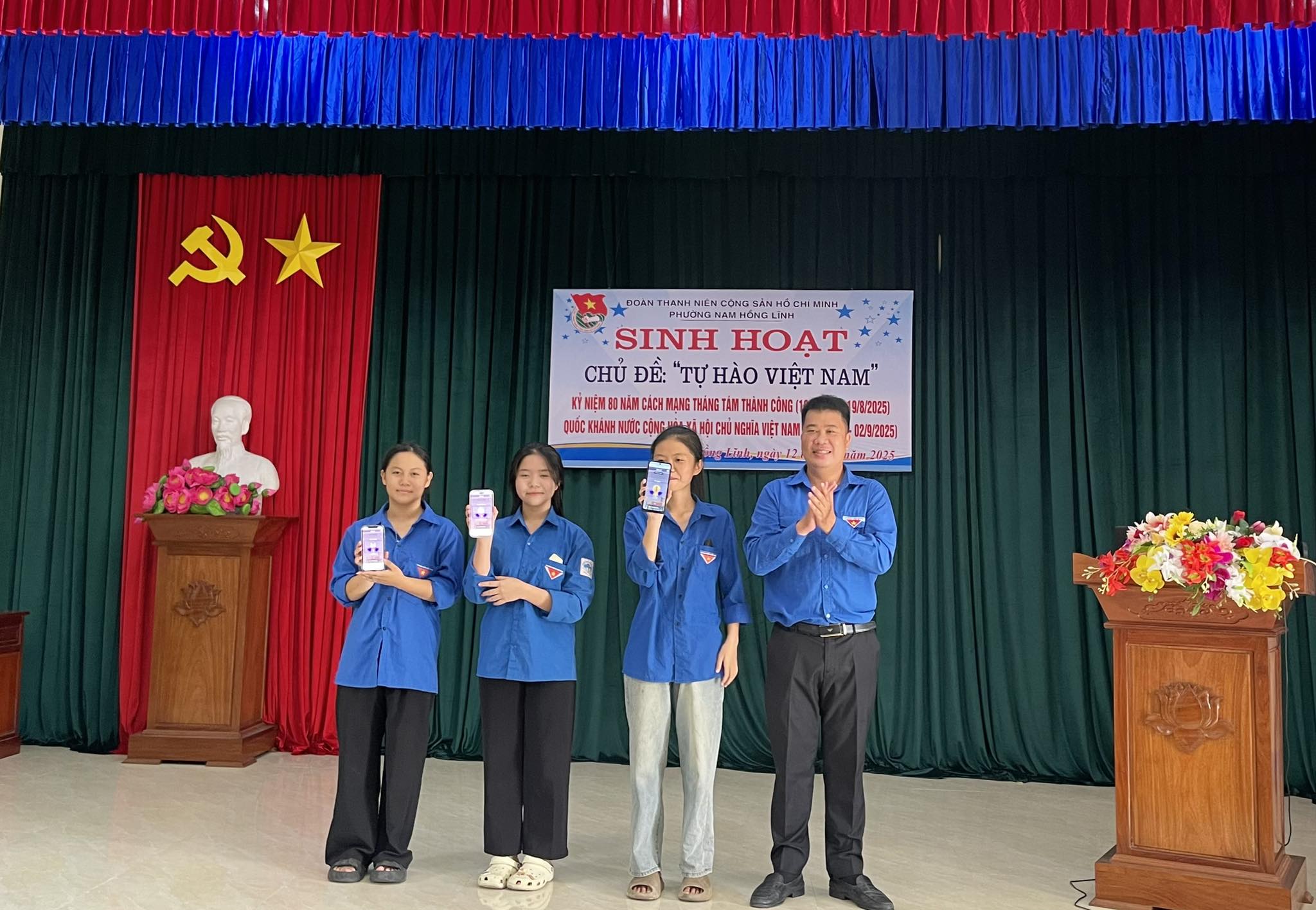 Sôi nổi các hoạt động sinh hoạt đoàn, đội tháng 8 gắn với hoạt động chuyển đổi số 