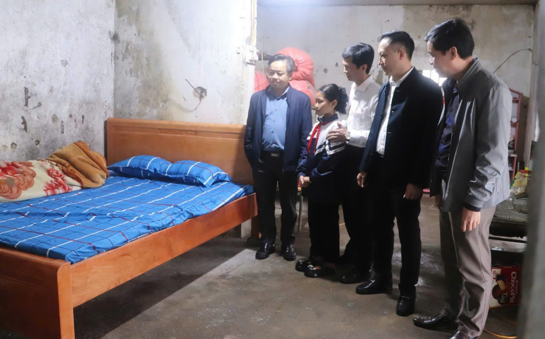 MTTQ  phường Nam Hồng Lĩnh phối hợp hội doanh nghiệp thăm hỏi, tặng quà hộ nghèo tại TDP 6, Đậu Liêu