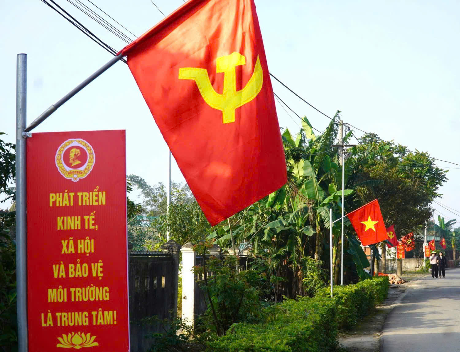 Hội LHPN phường Nam Hồng Lĩnh gắn biển công trình chào mừng Đại hội đại biểu toàn quốc lần thứ XIV của Đảng, bầu cử đại biểu Quốc hội khóa XVIvà đại biểu HĐND các cấp nhiệm kỳ 2026 - 2031