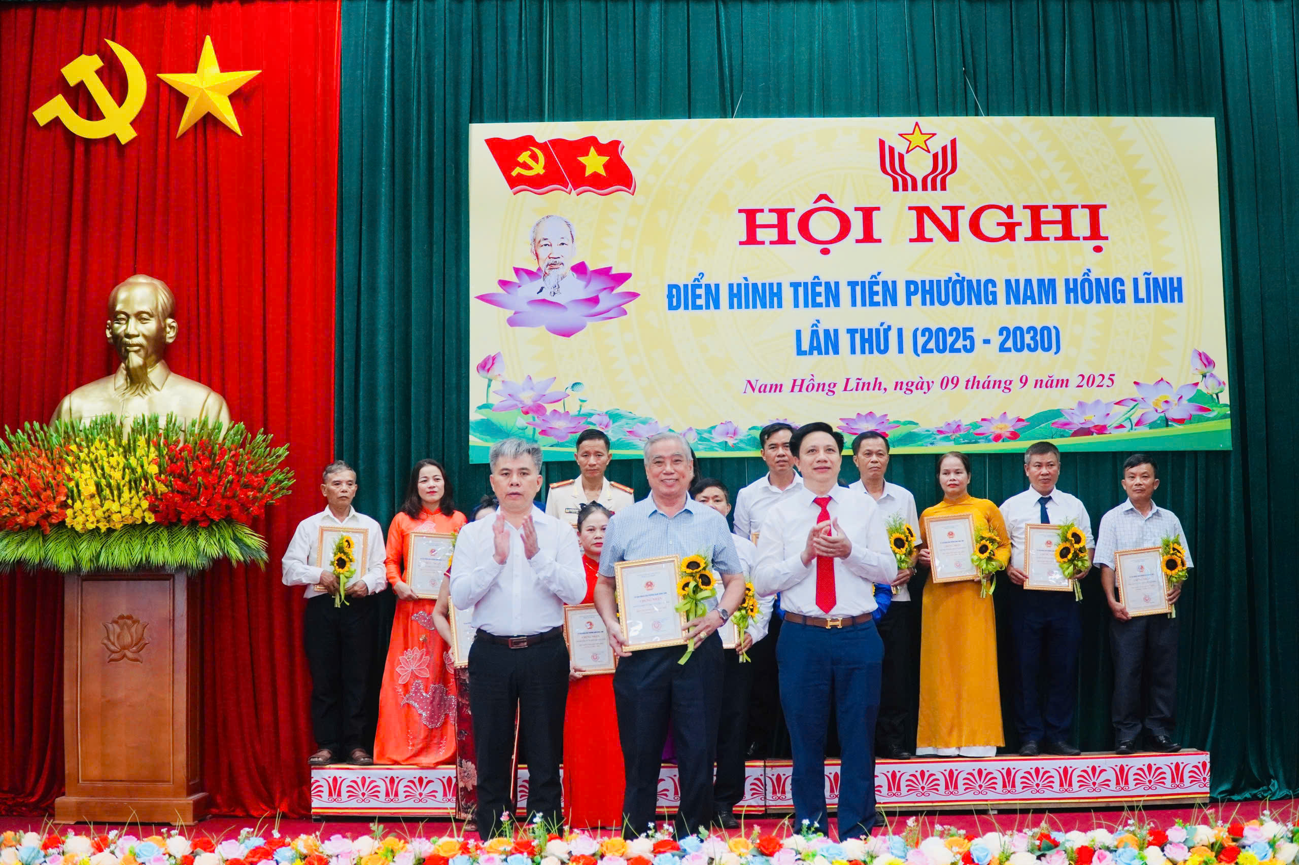 PHƯỜNG NAM HỒNG LĨNH VINH DANH ĐIỂN HÌNH THI ĐUA YÊU NƯỚC GIAI ĐOẠN 2020-2025