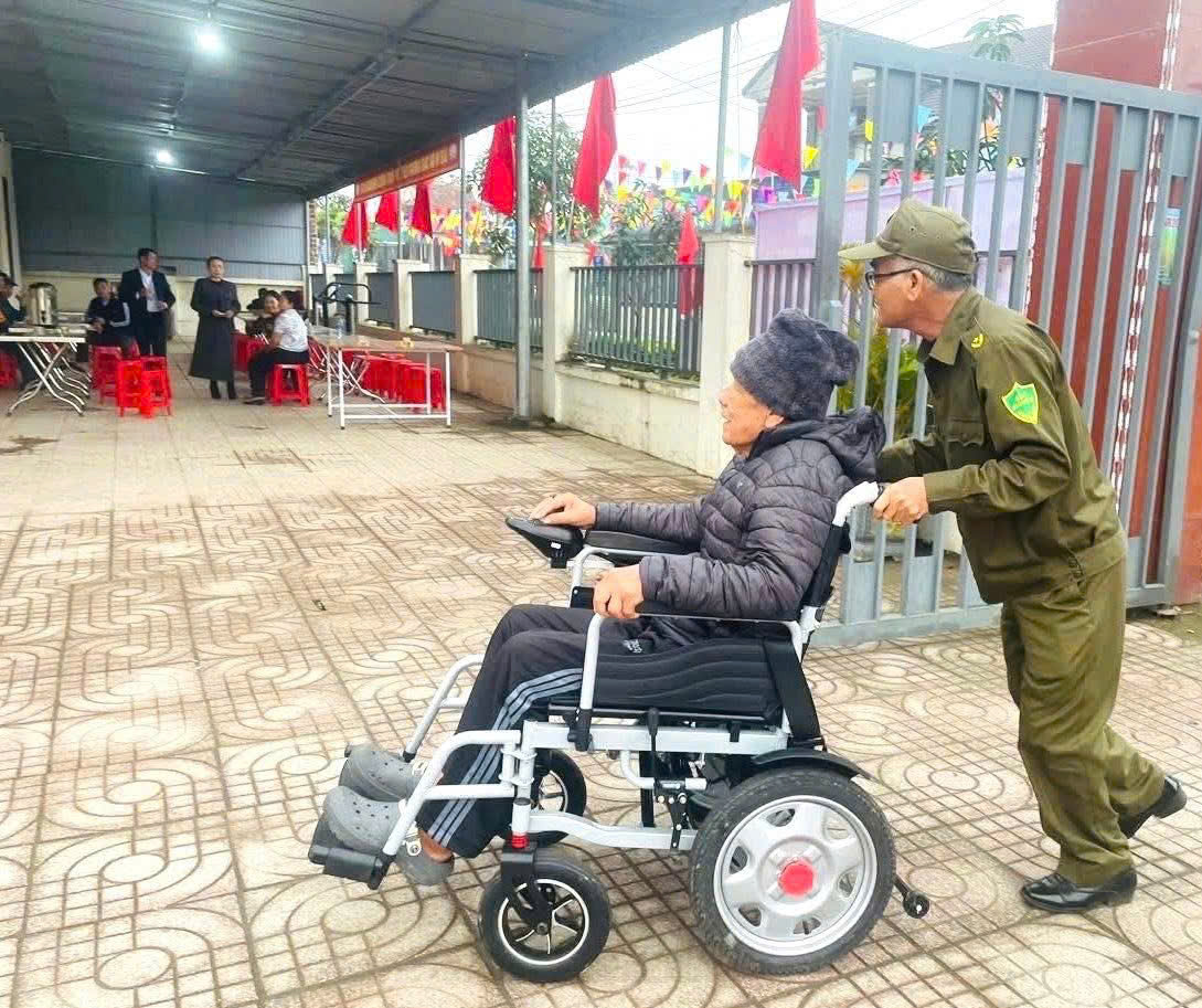 Những hình ảnh đẹp và ý nghĩa trong ngày bầu cử đại biểu Quốc hội khoá XVI và đại biểu HĐND các cấp, nhiệm kỳ 2026 - 2031 trên địa bàn phường Nam Hồng Lĩnh