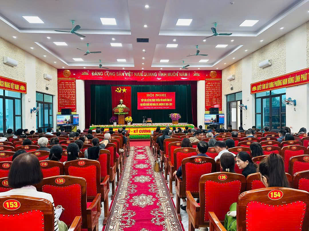 Cử tri phường Nam Hồng Lĩnh tham gia hội nghị tiếp xúc cử tri trực tuyến với người ứng cử đại biểu quốc hội khóa XVI, nhiệm kỳ 2026 – 2031 tại đơn vị bầu cử số 3.