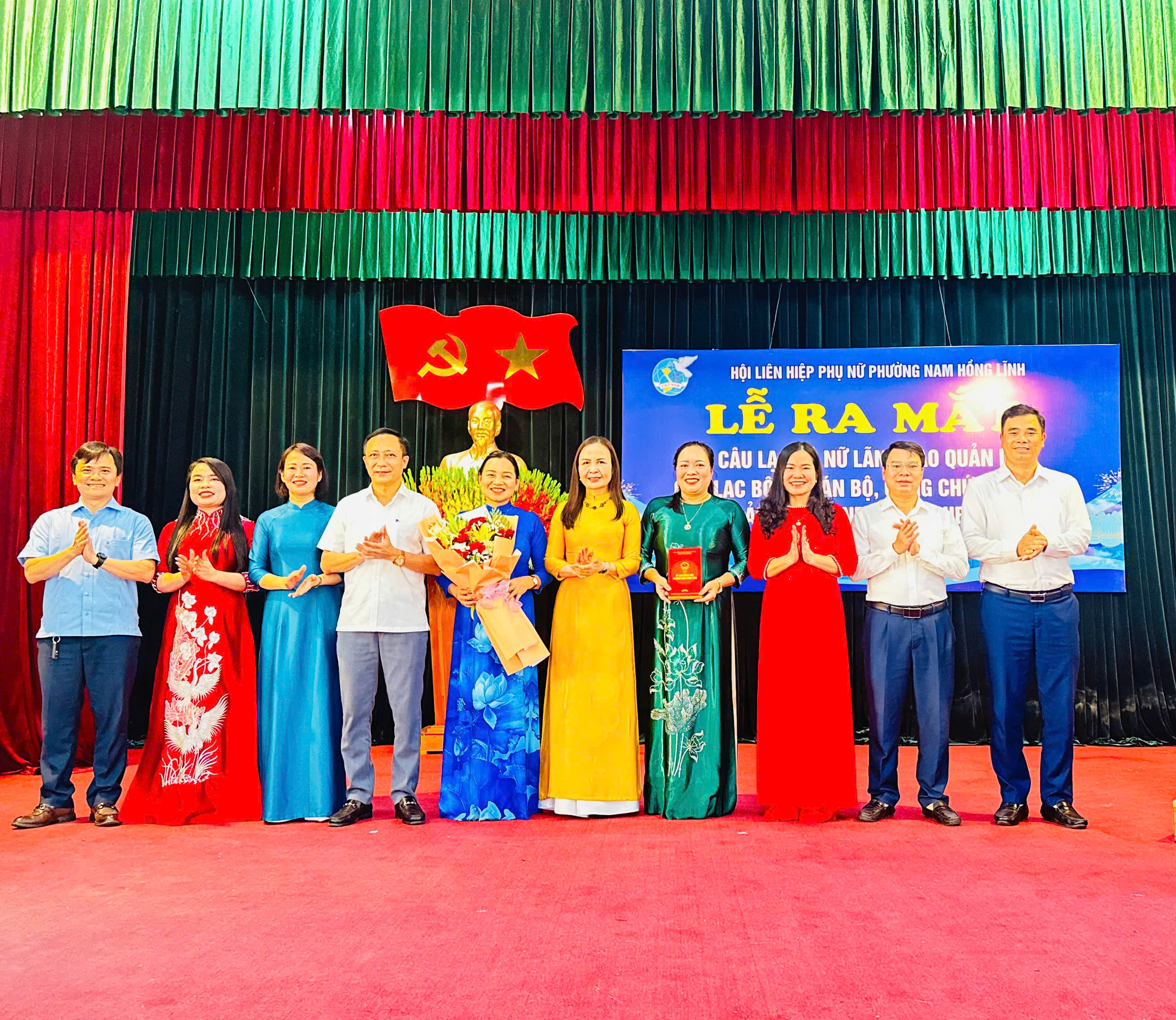 Lễ ra mắt câu lạc bộ nữ lãnh đạo quản lý và nữ cán bộ, công chức cơ quan Đảng ủy - HĐND - UBND – UBMTTQ Việt Nam phường 