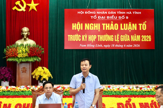 Tổ đại biểu HĐND tỉnh số 9 thảo luận sôi nổi vào nội dung các dự thảo nghị quyết chuyên đề trình kỳ họp thường lệ giữa năm 2026 