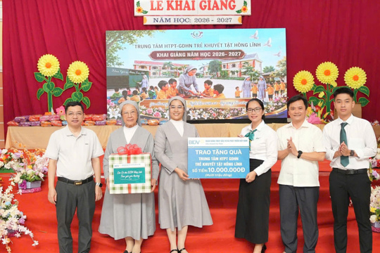 BIDV đồng hành cùng sự nghiệp giáo dục, tiếp sức cho năm học mới trên địa bàn phường Nam Hồng Lĩnh