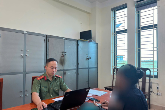 “Đăng tải thông tin sai sự thật” một trường hợp bị Công an phường Nam Hồng Lĩnh ra quyết định xử phạt 7,5 triệu đồng