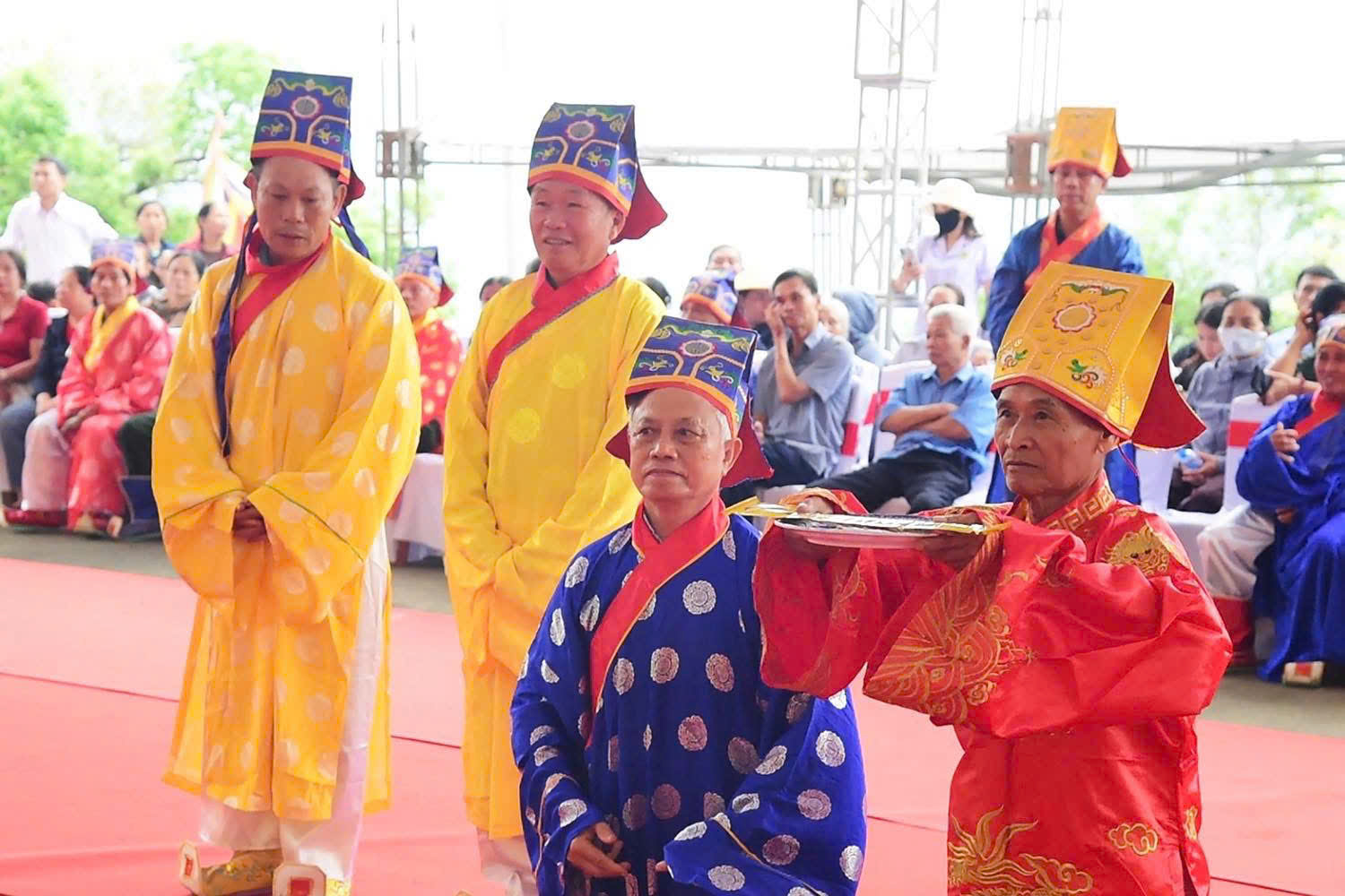 Linh thiêng Lễ tế dân gian Đức thủy Tổ kinh Dương Vương và các vua Hùng